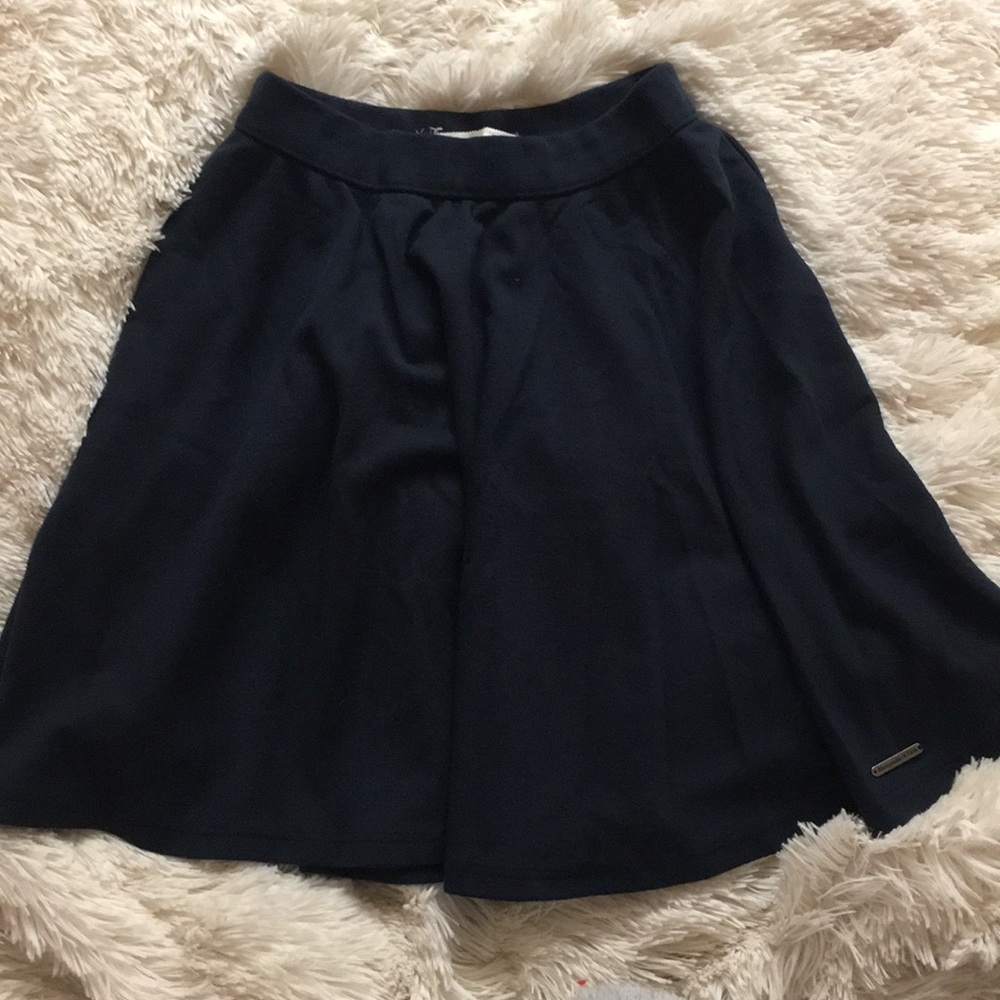 ABERCROMBIE SKATER SKIRT